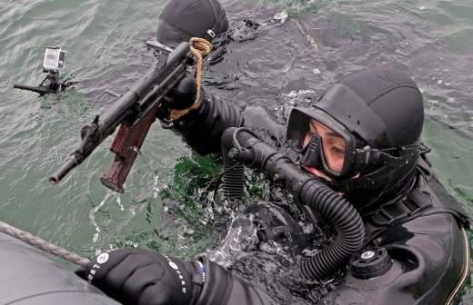 Отряд кораблей Тихоокеанского флота прибыл в порт Вьетнама