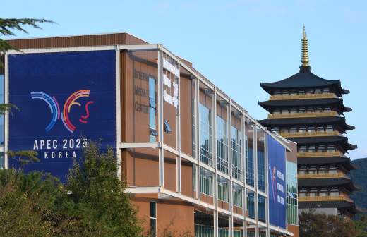 Си Цзиньпин заявил о готовности Китая и стран АТЭС поддерживать свободную торговлю