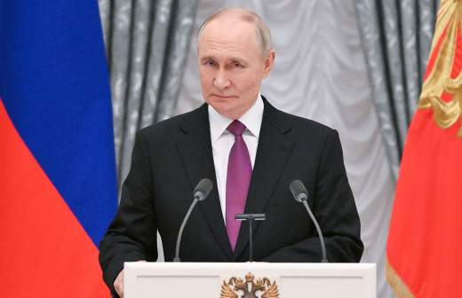 Путин поздравил два российских полка с присвоением наименований «гвардейские»