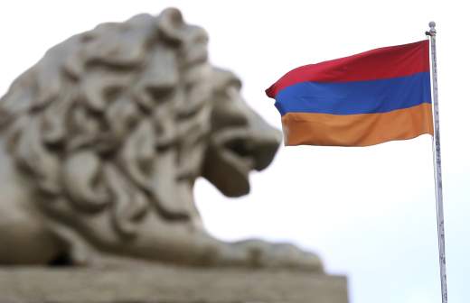 Президент Армении попал в курьезную ситуацию с включенным микрофоном в Греции