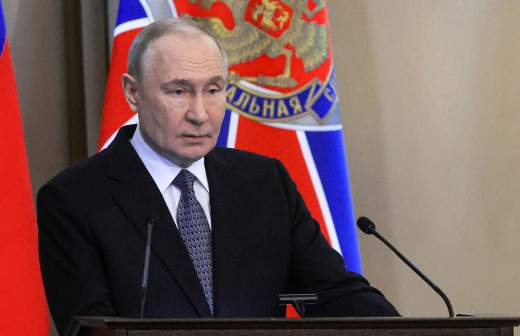 Песков оставил за ВС России решение о характере ответа на удар ВСУ по Брянску