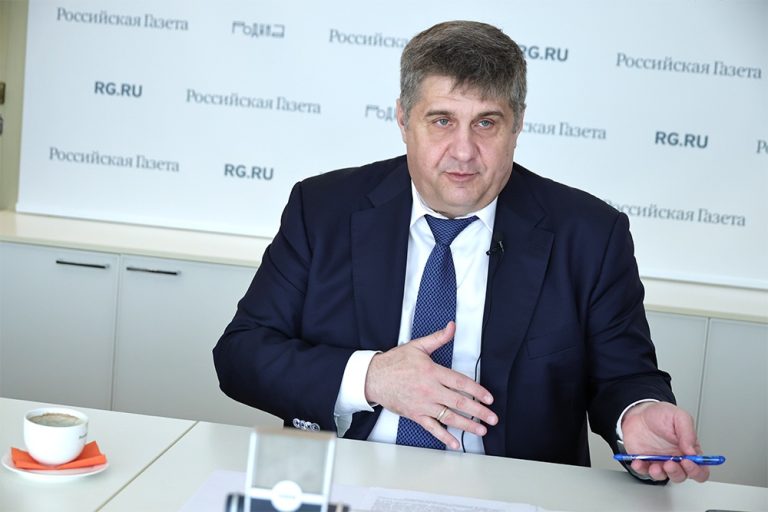 Трассу М-12 продлят до Тюмени до конца года. Руководитель Росавтодора Роман Новиков — о строительстве новых дорог