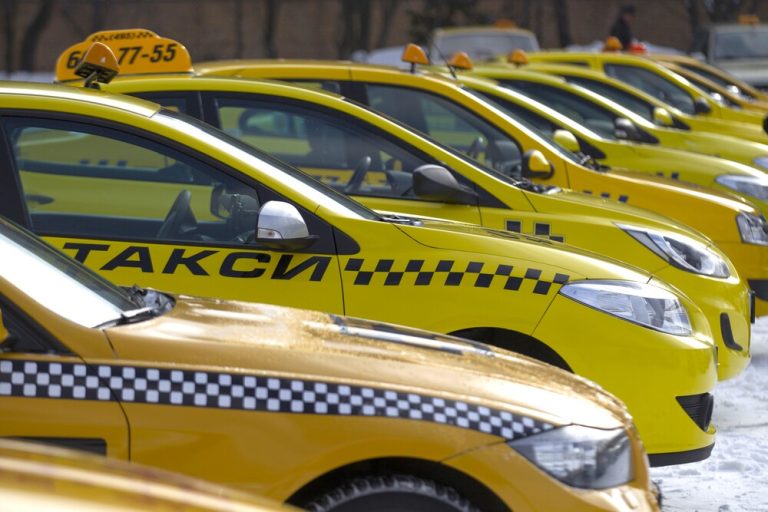 Почему стоимость поездок на такси продолжает расти