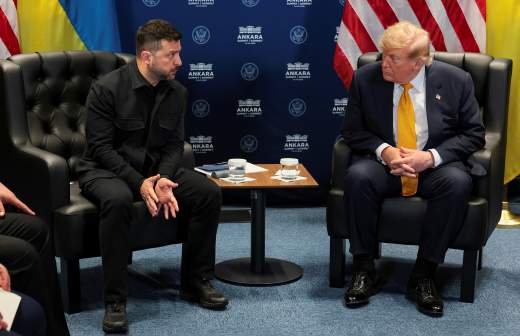 В Кремле отметили отсутствие необходимости подготовки в разговорах Трампа и Путина