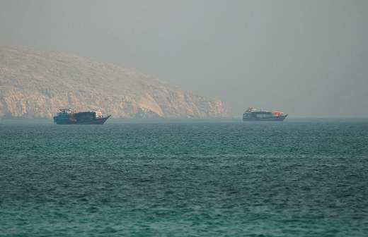 Нью-Дели запретил размещать индийских моряков на плывущих через Ормуз кораблях