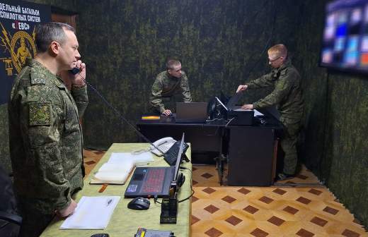 Армия России поразила два используемых ВСУ буксира в порту Николаева