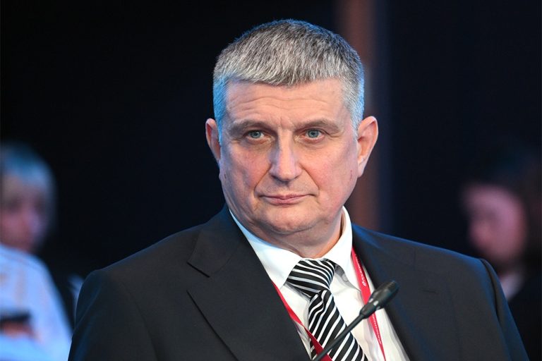 Градус меры. Глава Росалкогольтабакконтроля Игорь Алешин — о подпольном рынке, маркировке спиртного и запретах вейпов