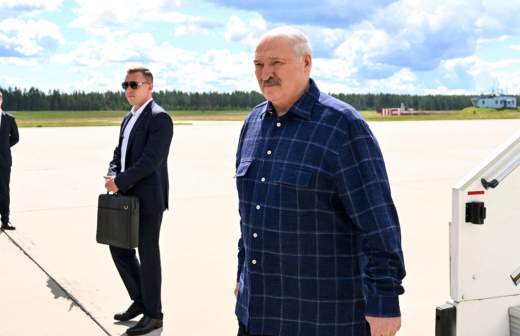 Лукашенко заявил о скором прибытии на Купалье огромного количества украинцев